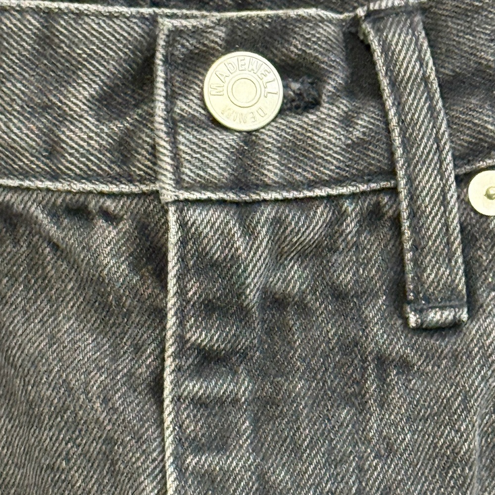 Madewell Relaxed Mid-Length Denim Shorts - Picture 6 of 6